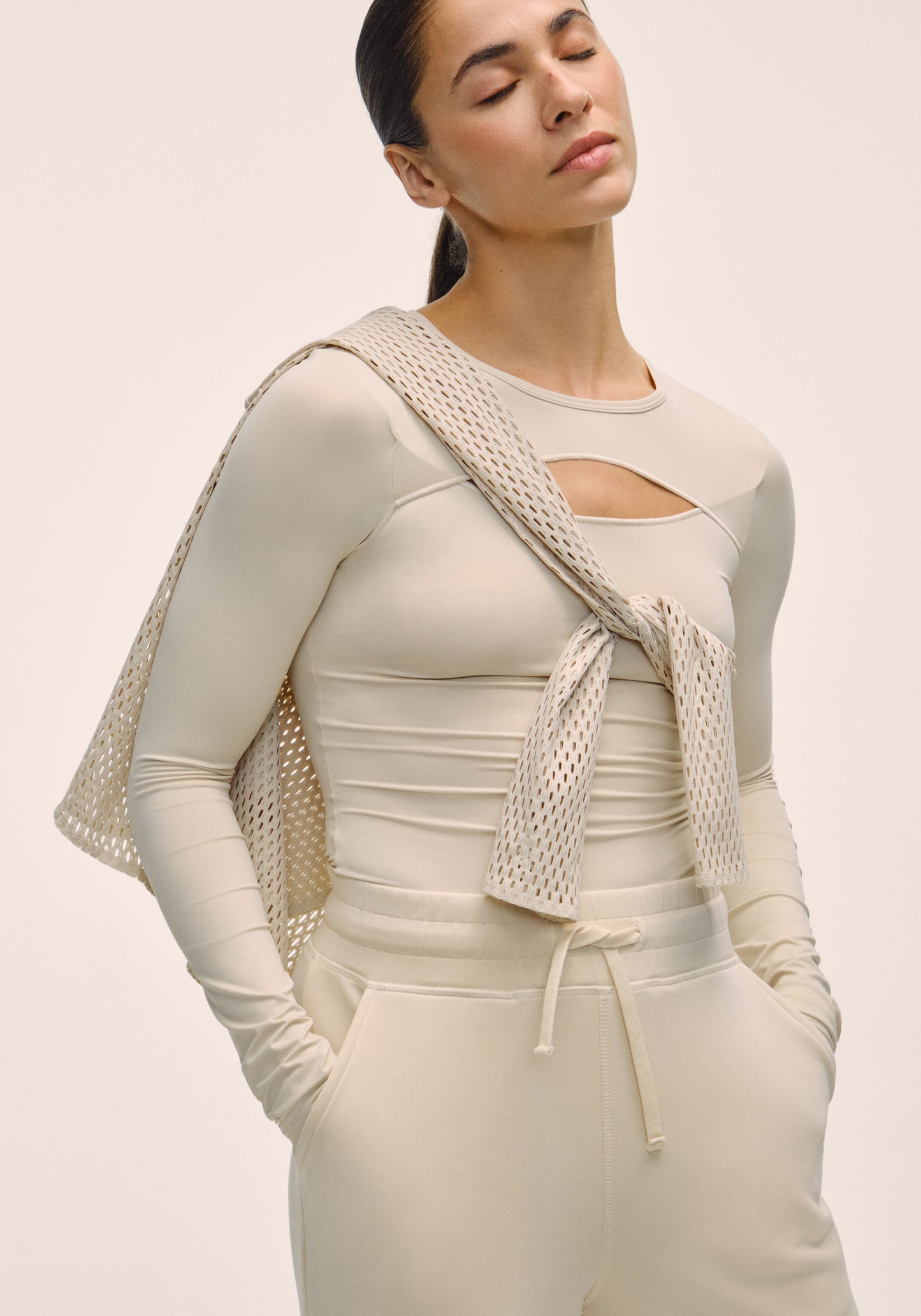 Cut Out Studio Body - Ecru